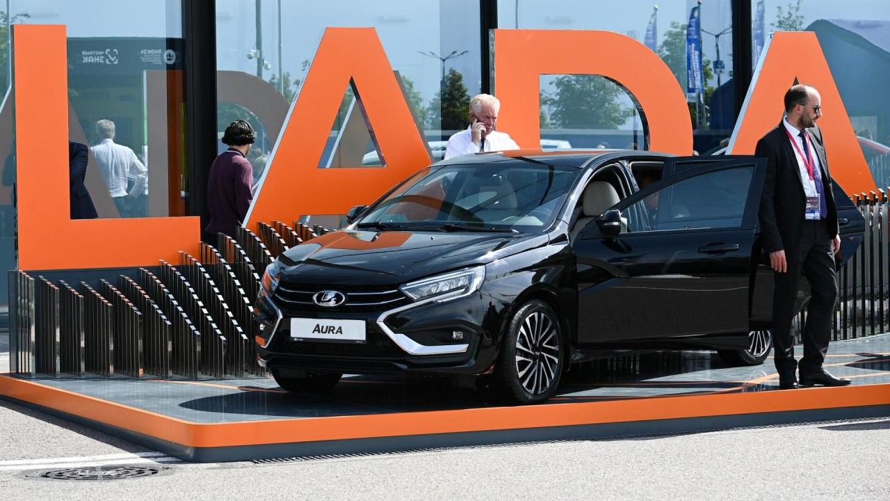 АвтоВАЗ назвал фейком новости о прекращении сборки Lada Aura. У авто - нулевая популярность