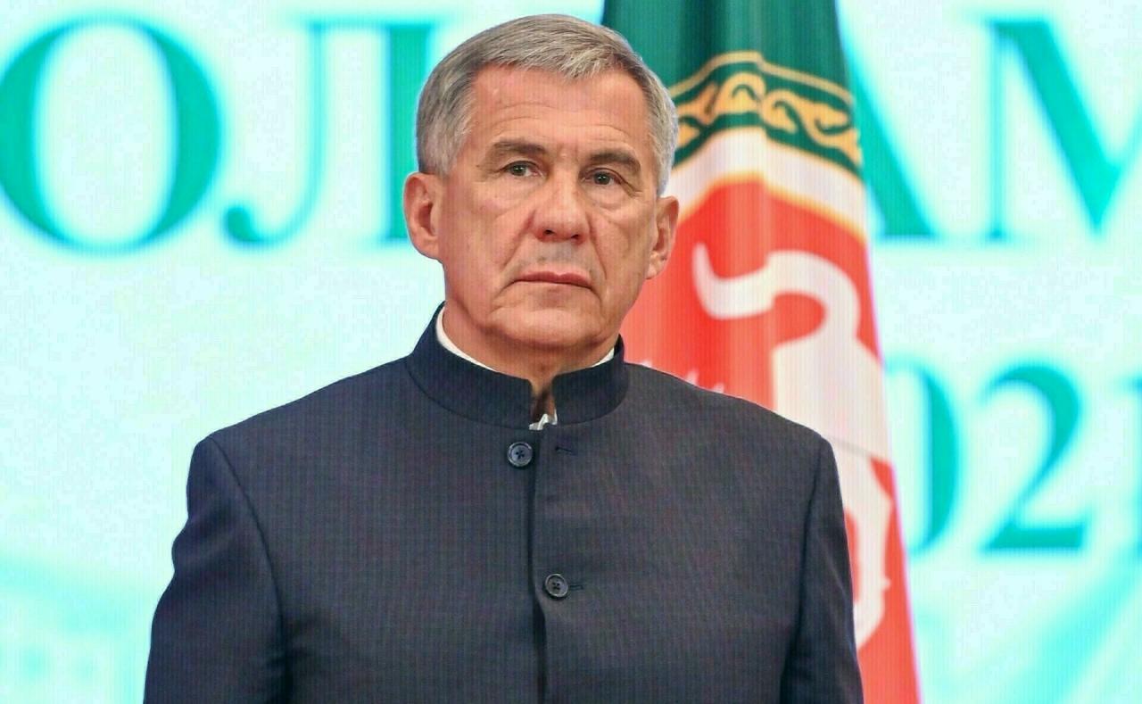 Глава Татарстана раскритиковал запрет брать в школы детей мигрантов без знания русского