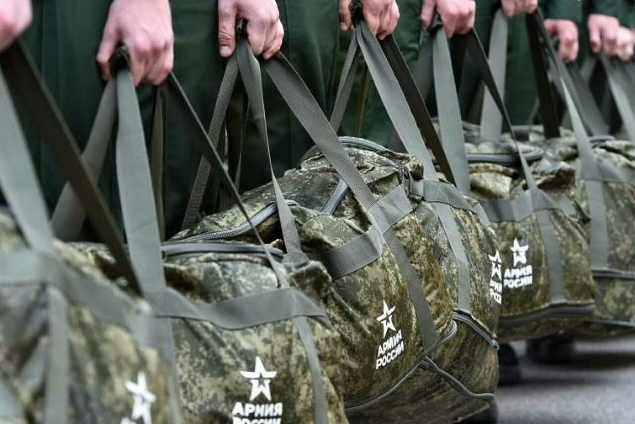 В четырёх регионах России призывникам будут отправлять только электронные повестки
