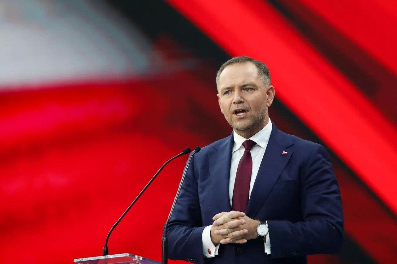 Консерватор Кароль Навроцкий победил на выборах президента Польши