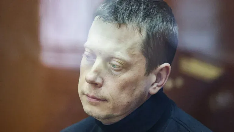 10 лет за взятки — и на фронт: экс-подполковника российской таможни отпустили из колонии