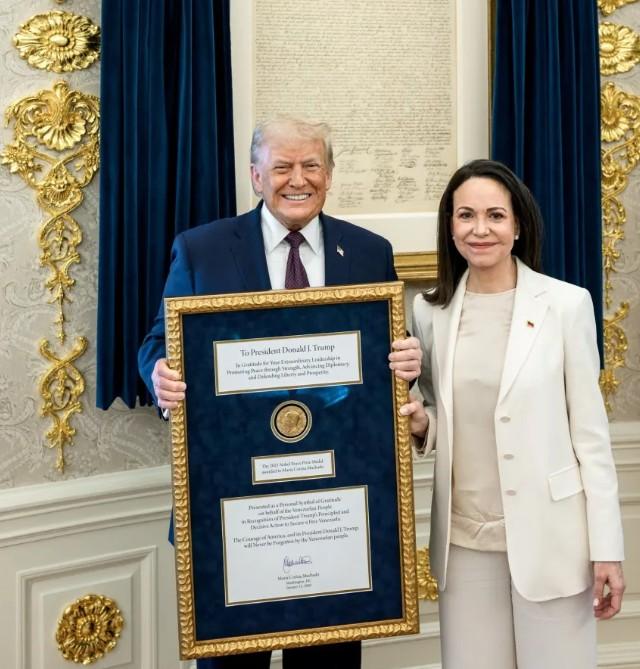 Трамп забрал у Мачадо медаль Нобелевской премии мира. Но не видит ее во главе Венесуэлы