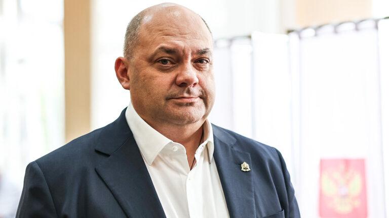 Экс-губернатор Курской области признал получение 30 млн рублей взяток