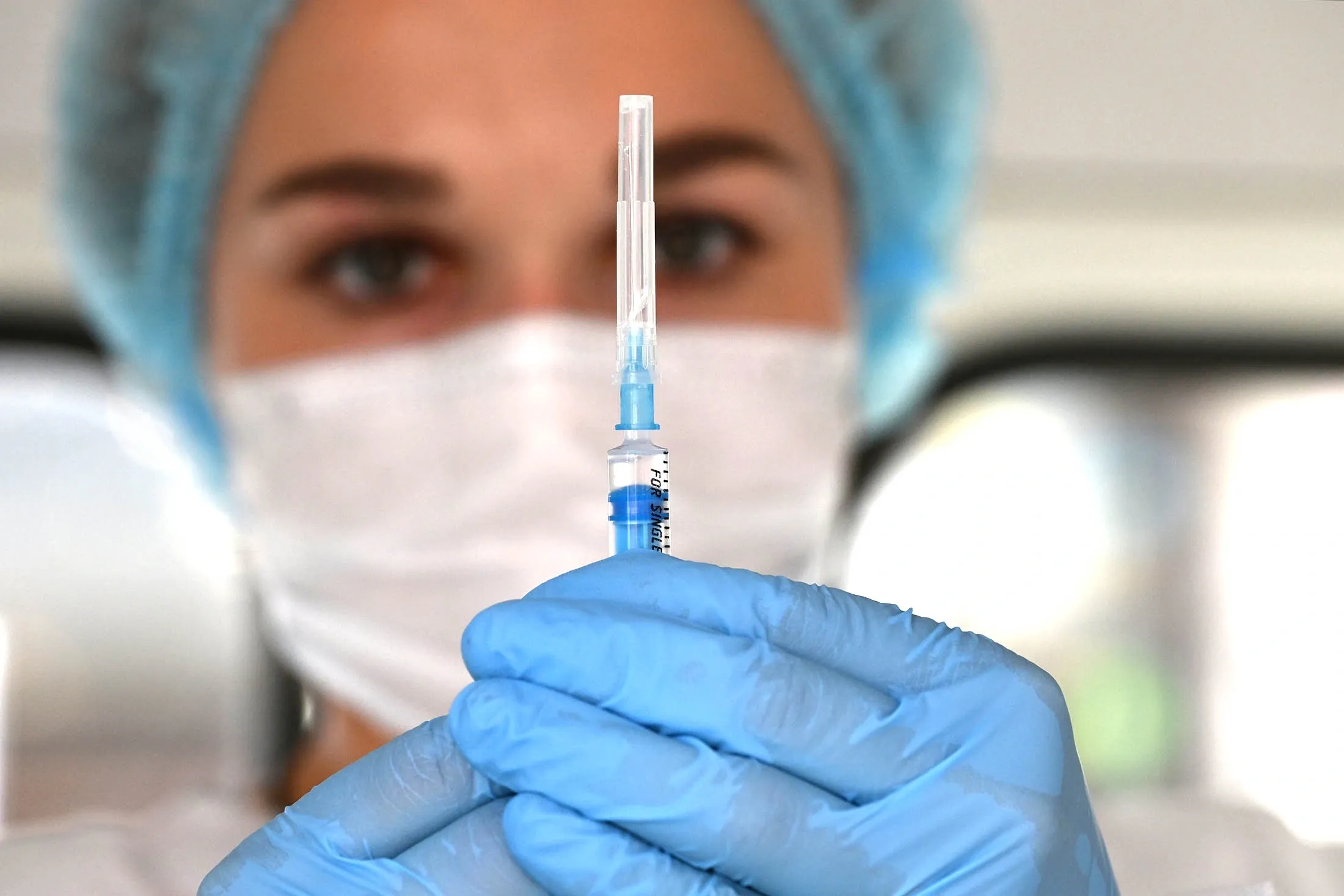 Не новый, но тяжёлый: гонконгский грипп снова накрывает Россию. Чем он опасен?