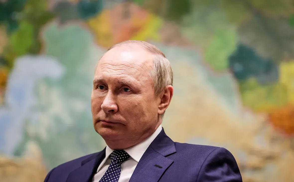 Путин заявил, что в России не запрещают однополые отношения