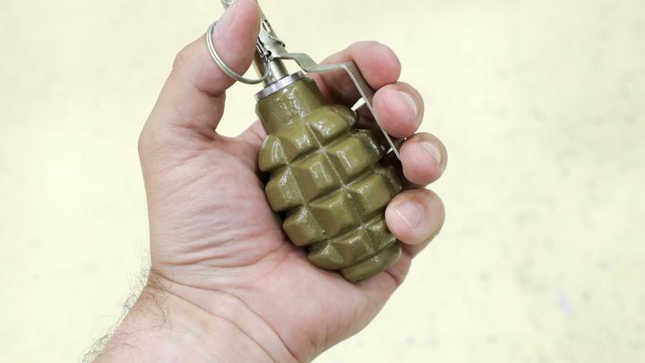 Рецидивист с гранатой взял заложницу в Первоуральске