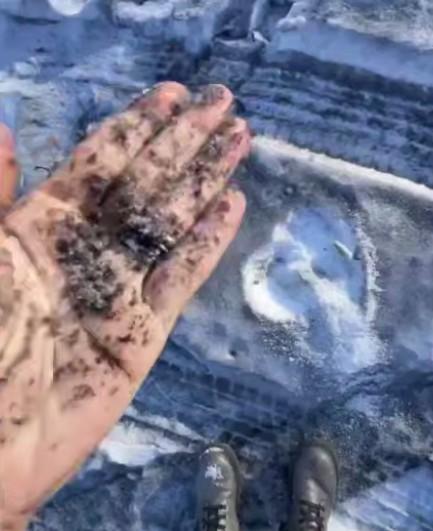 Находка почернела: приморцы не знают, чем дышать в собственных домах