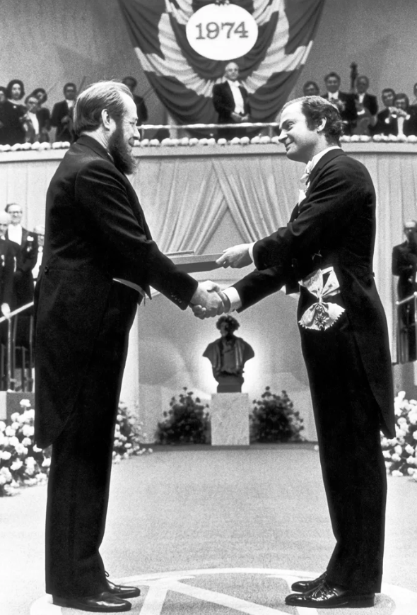 Вручение Нобелевской 1974