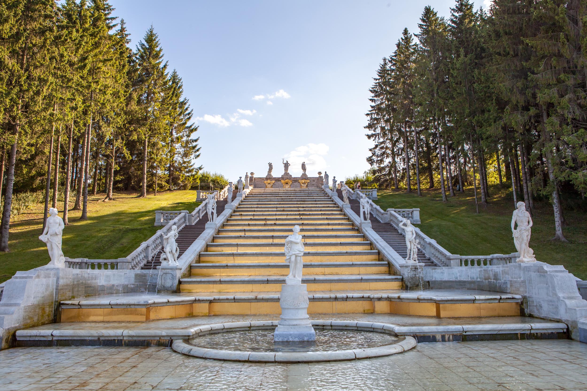 Каскад Золотая Гора Петергоф