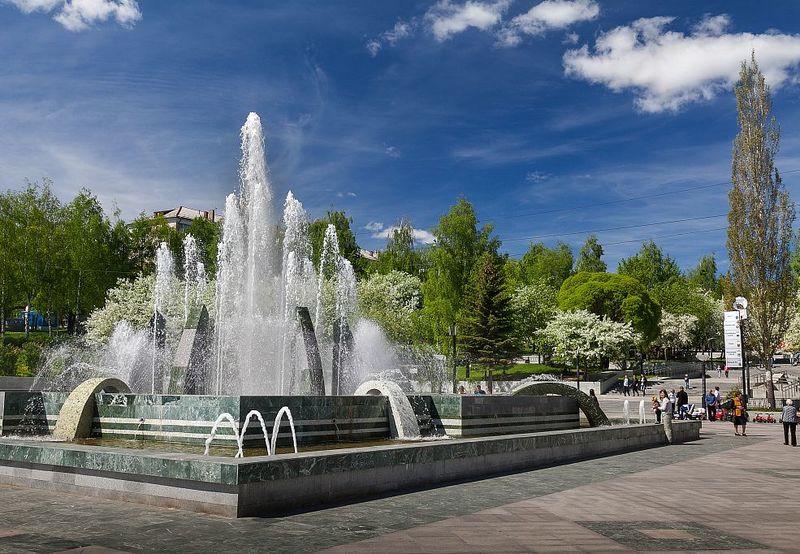 image alt = "Бассейн в спа центре Парус" 