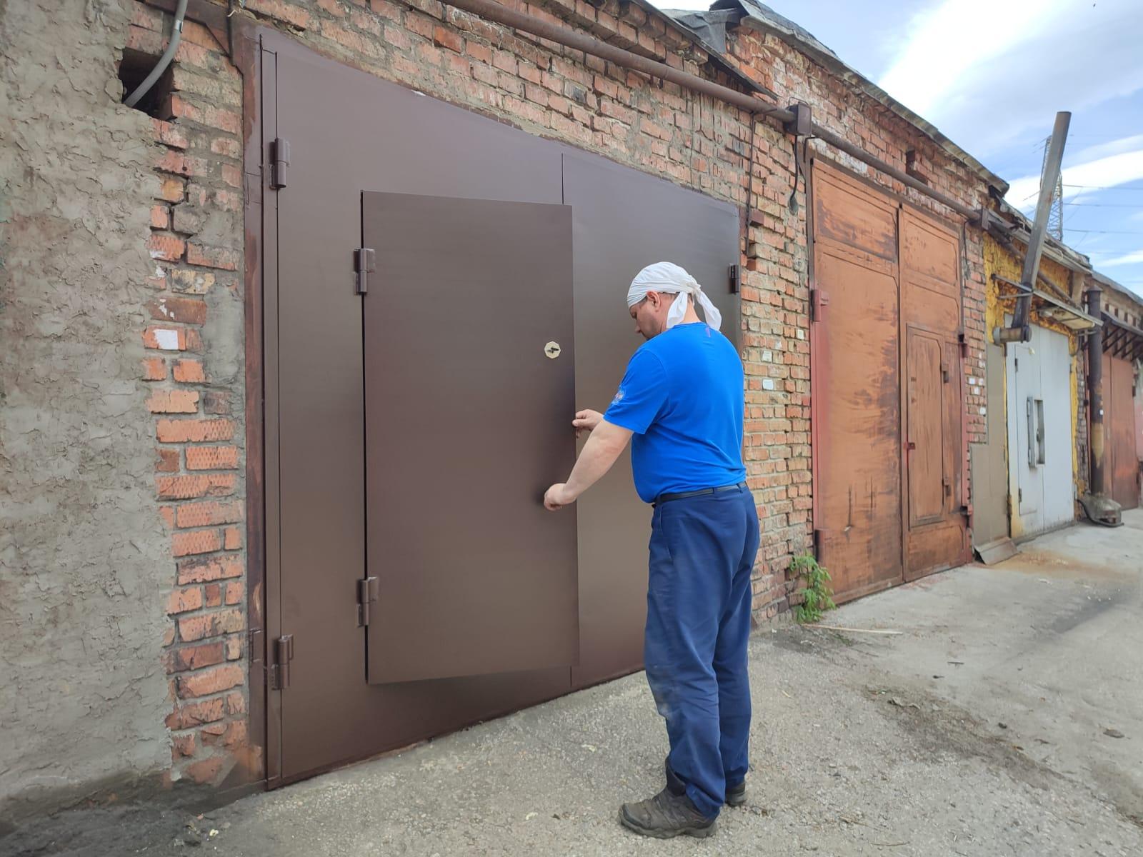 работник алексей title double image second part alt