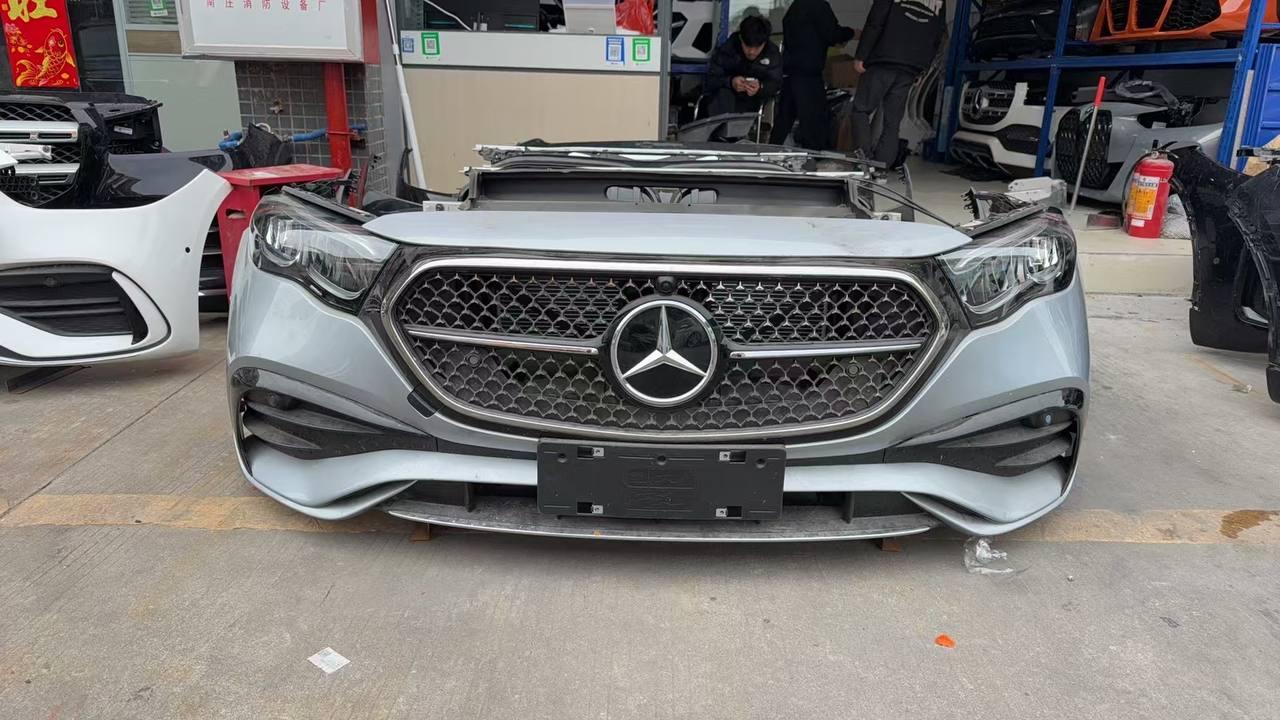 Фары и капот Mercedes C-класса W205 — кузовные запчасти