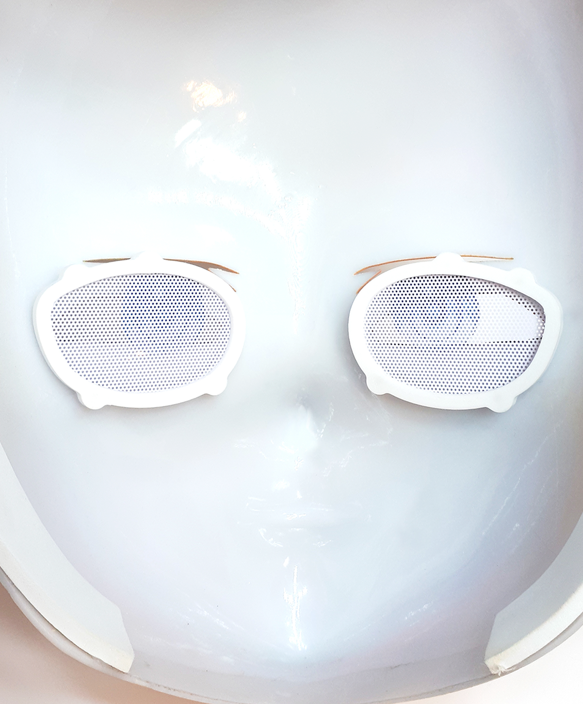 interchangeable elements eyes