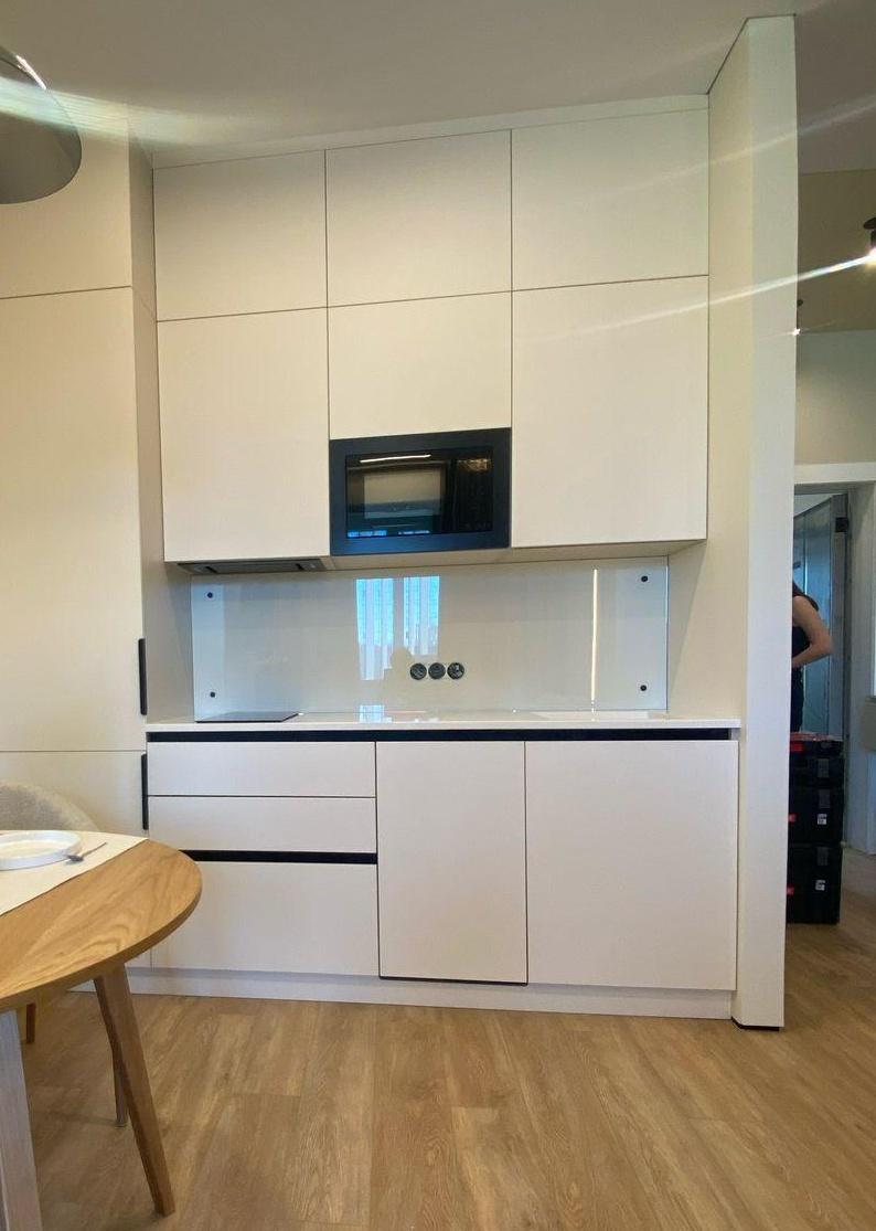 Скинали из стекла