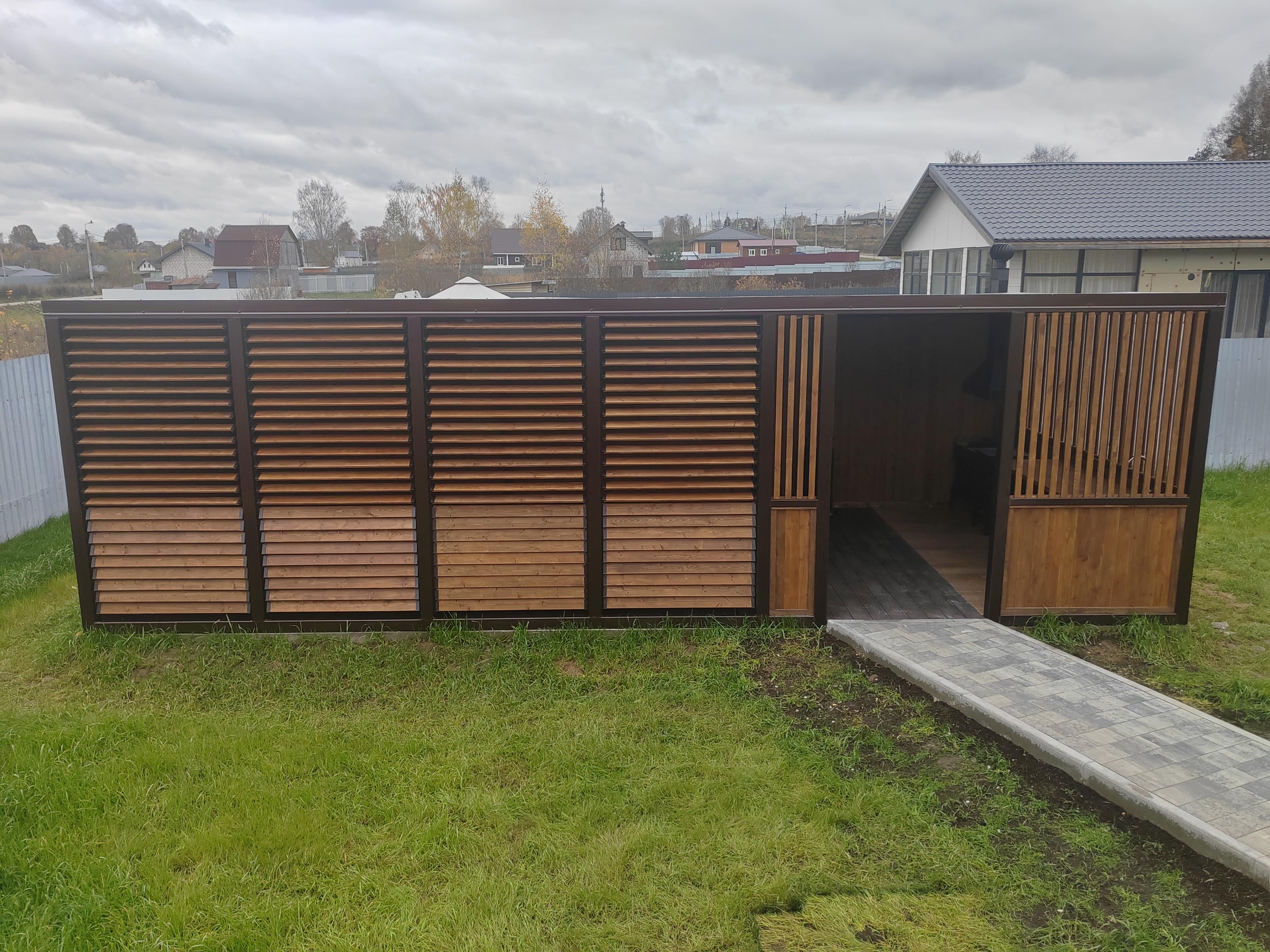 Беседка для отдыха с мангальной зоной