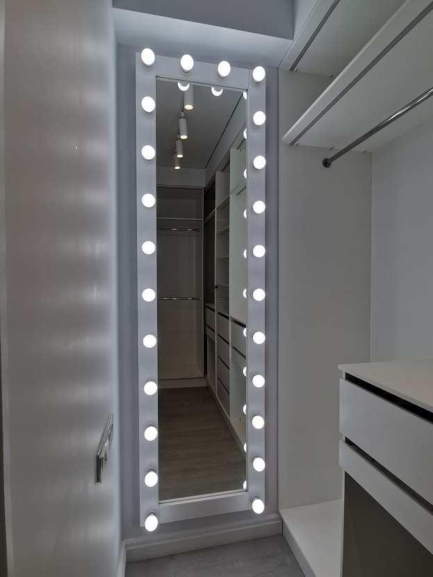 Перегородка из стекла в душевую — функциональное разделение пространства, подходит для любых стилей интерьера