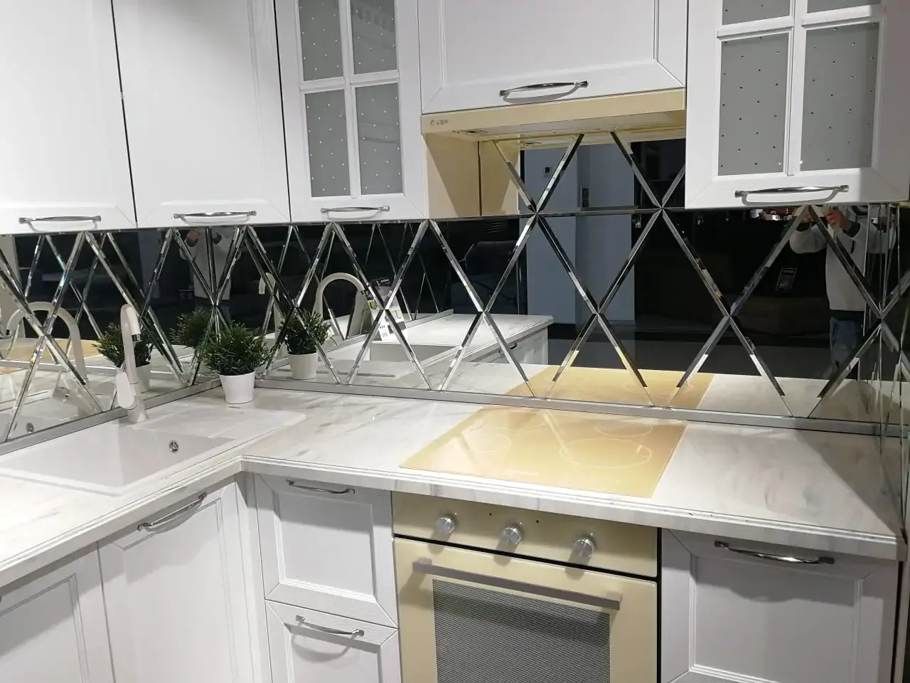 Панно на фартук кухни из триплекса с матовым покрытием в Сочи