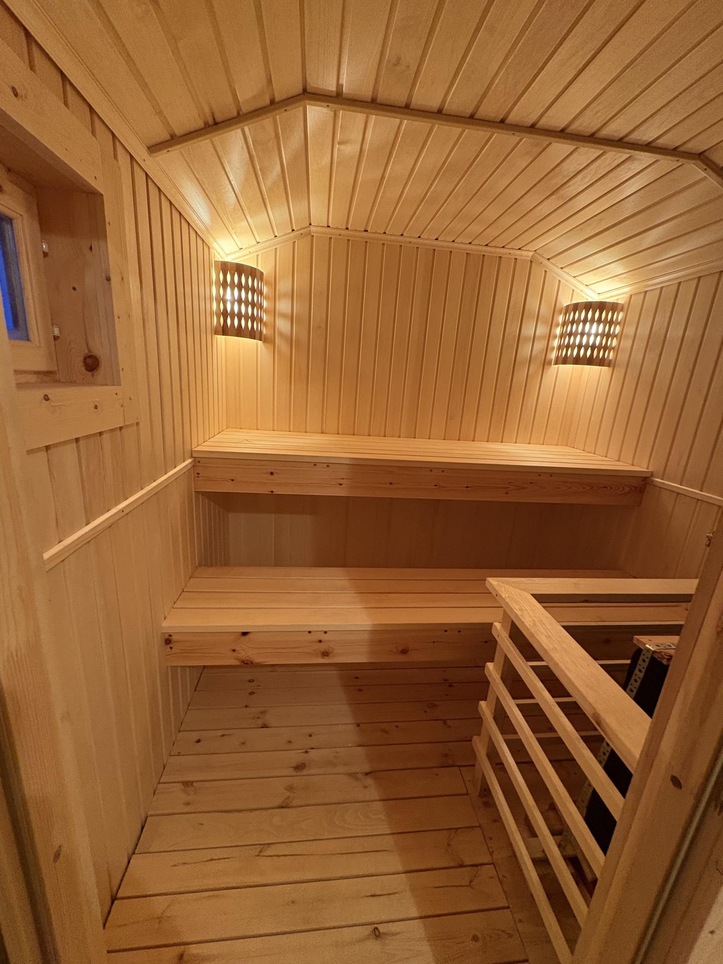 Мобильная баня из вагонки