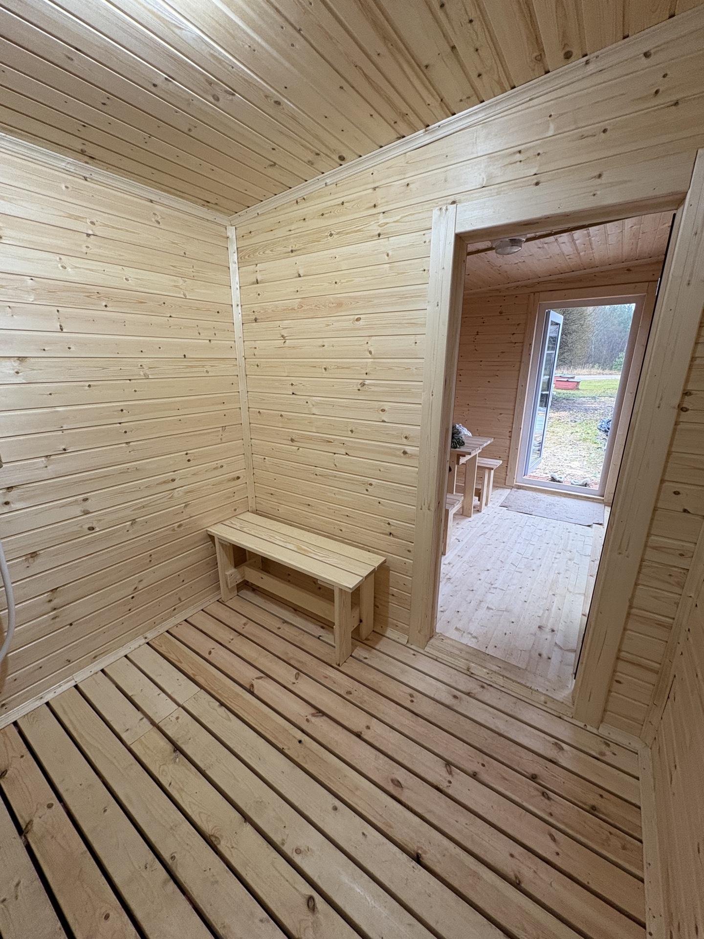 Мобильная баня из вагонки