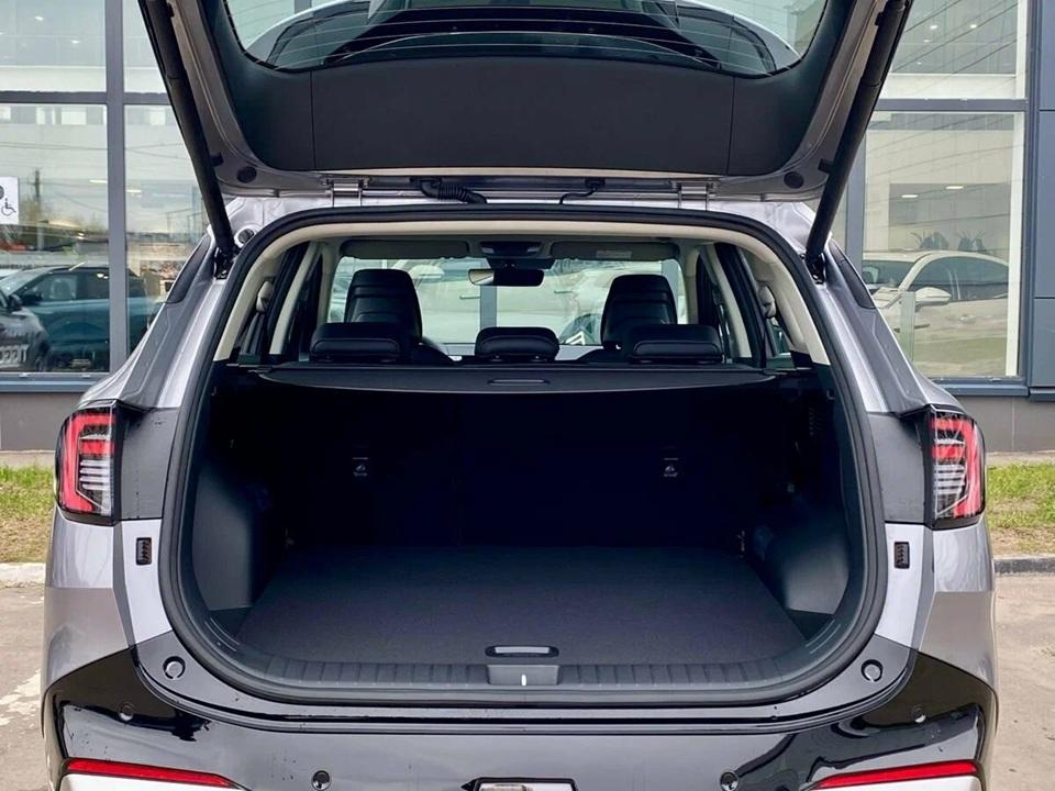 вместительный багажник кроссовера Kia Sportage рестайлинг 2025