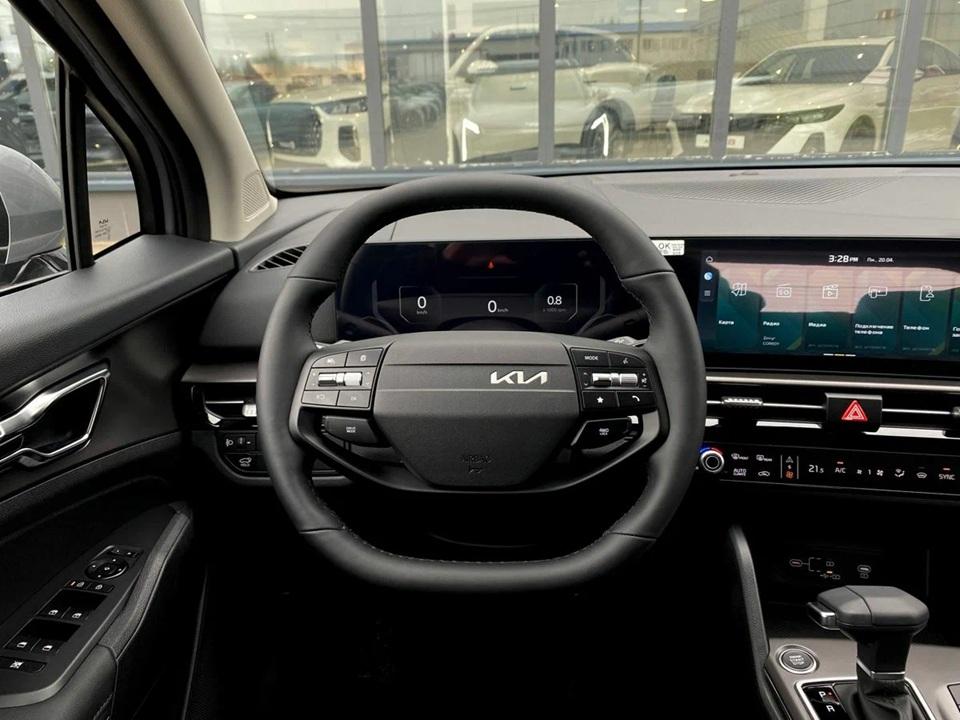 салон кроссовера Kia Sportage рестайлинг 2025