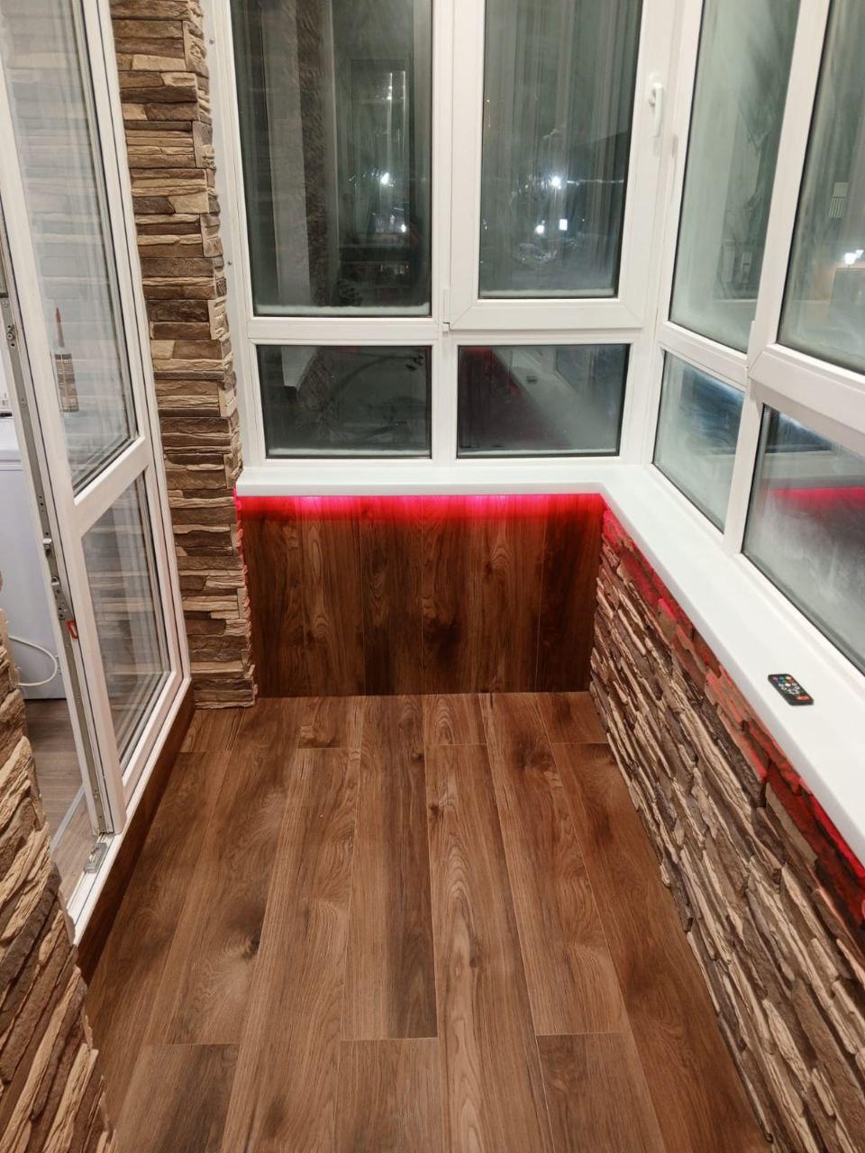 Остекление балкона + отделка + Установка двери ПВХ + подсветка под подокоником