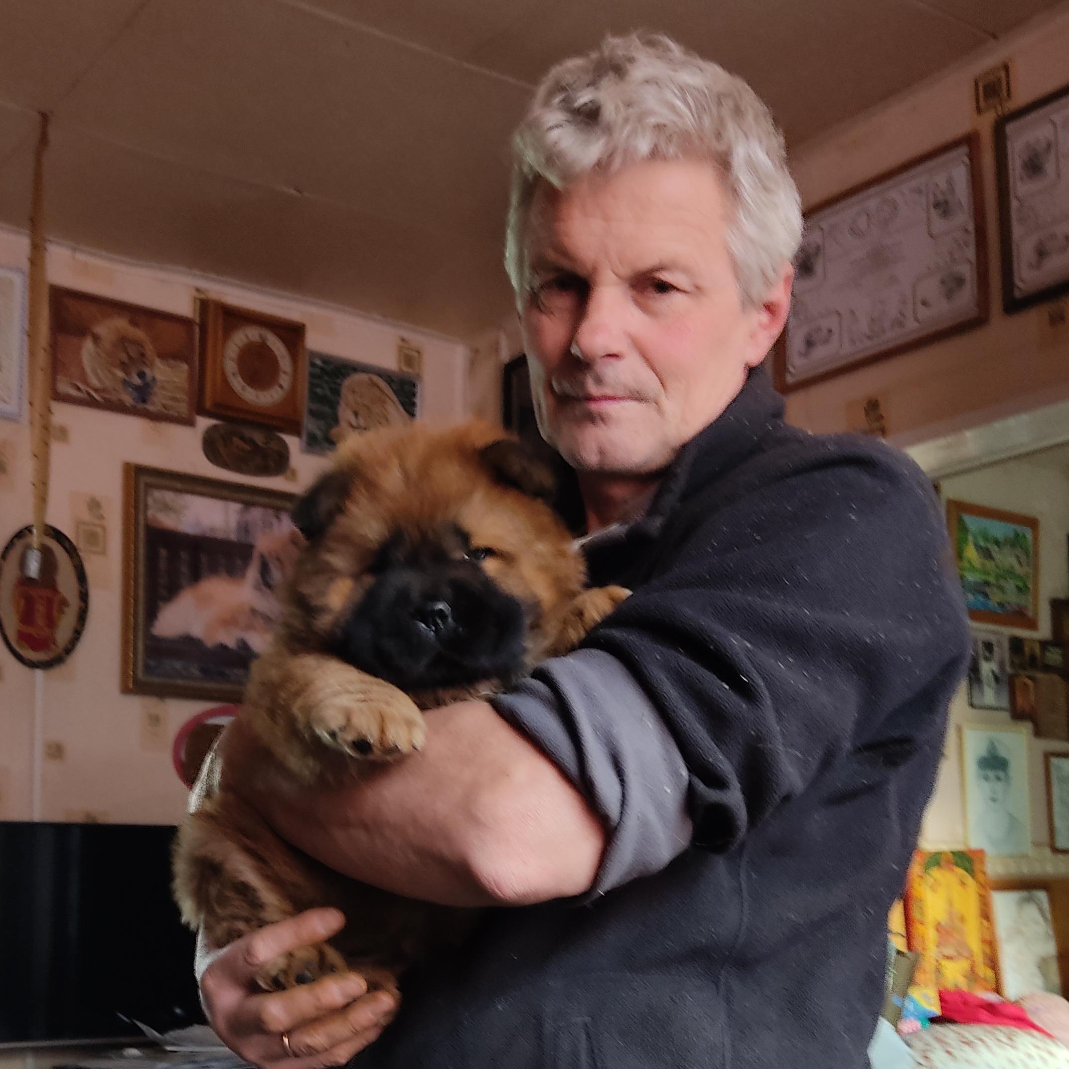 Клото Сани Анджонг