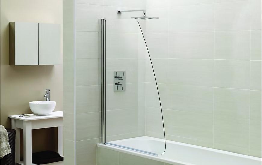 Душевая шторка из стекла