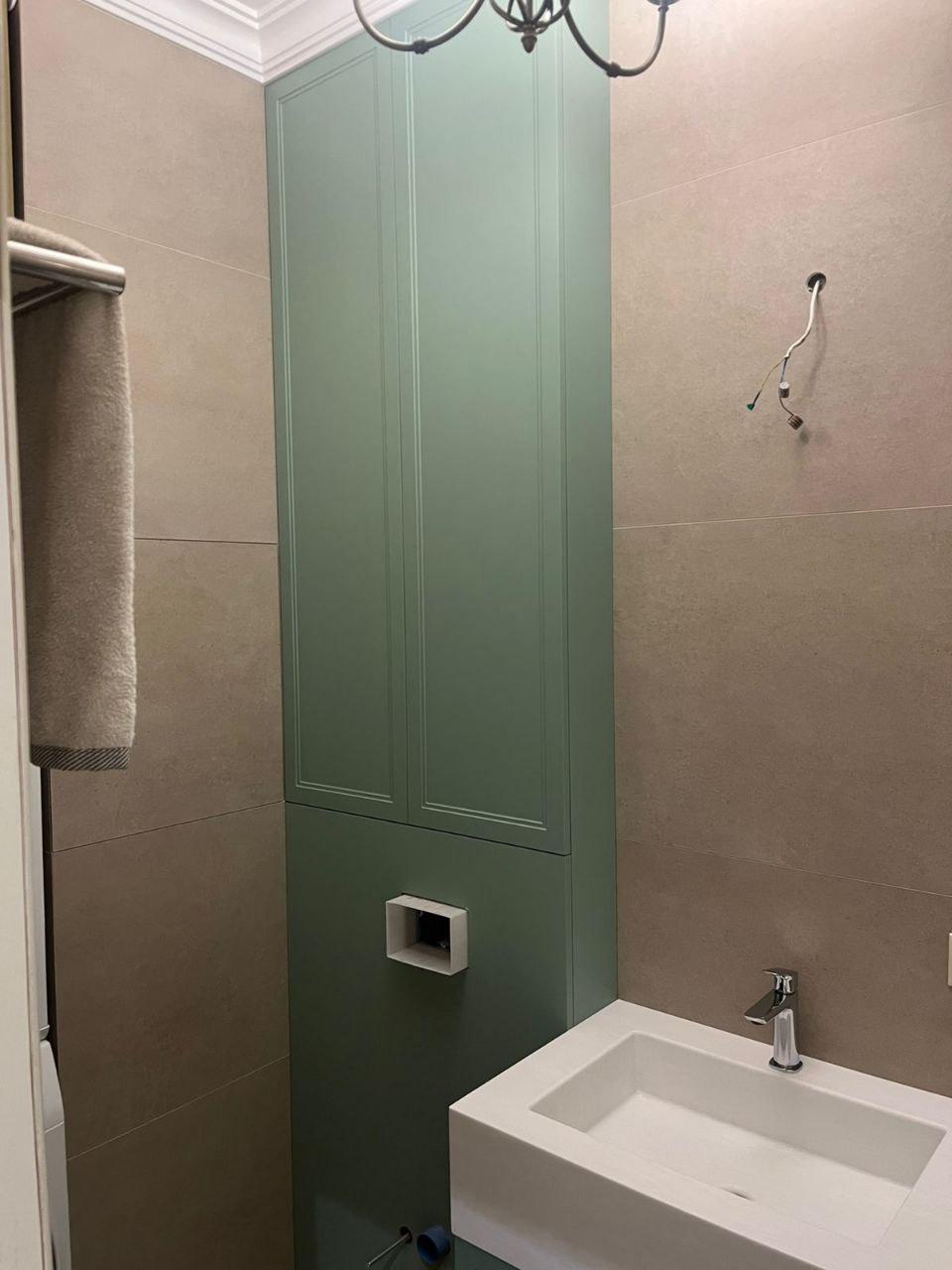 Навесная тумба для ванной комнаты