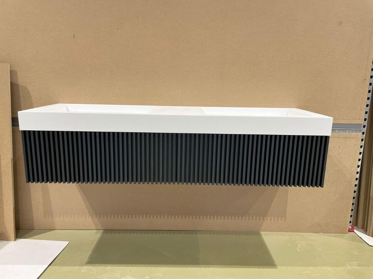 Навесная тумба для ванной комнаты