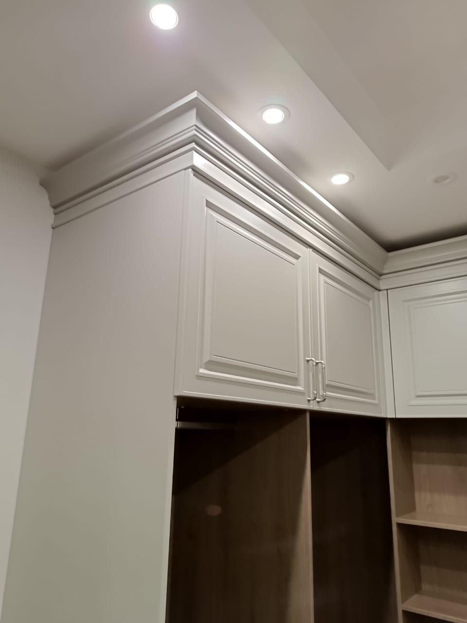 Навесная тумба для ванной комнаты