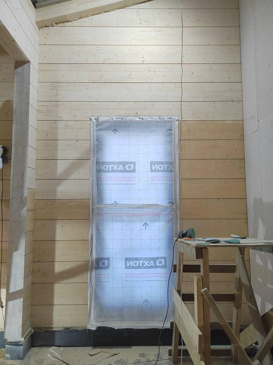 Профессиональная шлифовка и покраска домов из клееного бруса.