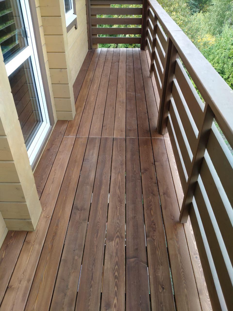 Профессиональная покраска террасной доски. Профессиональная покраска террасной доски.