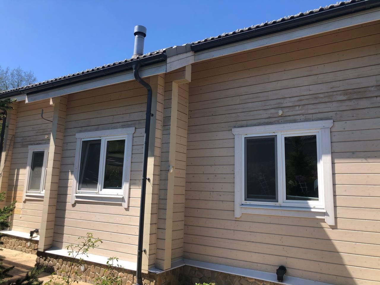 Перекрашивание деревянных домов из клеёного бруса.