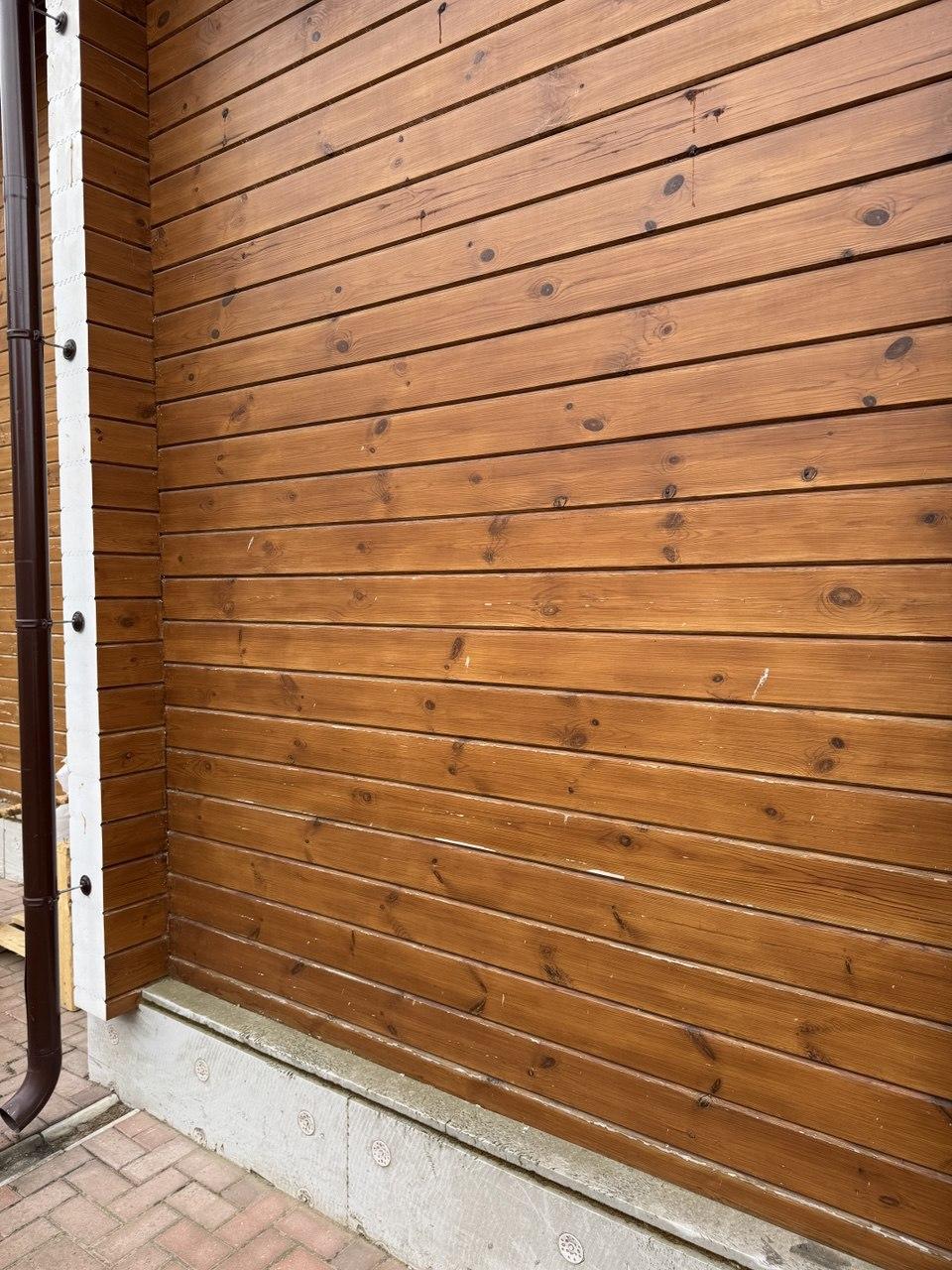 Перекрашивание деревянных домов из клеёного бруса.