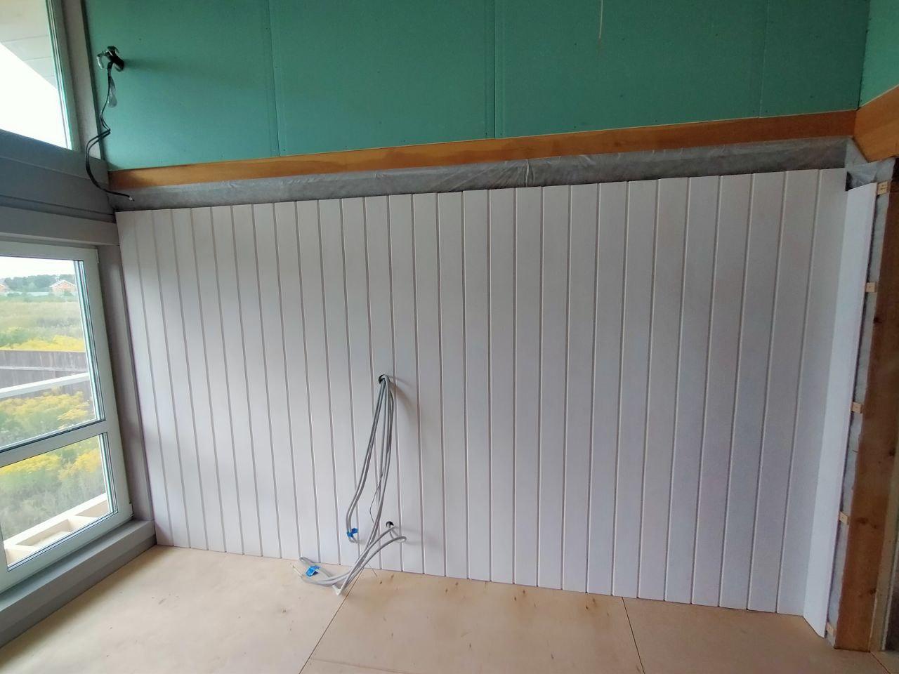 Монтаж имитации бруса.