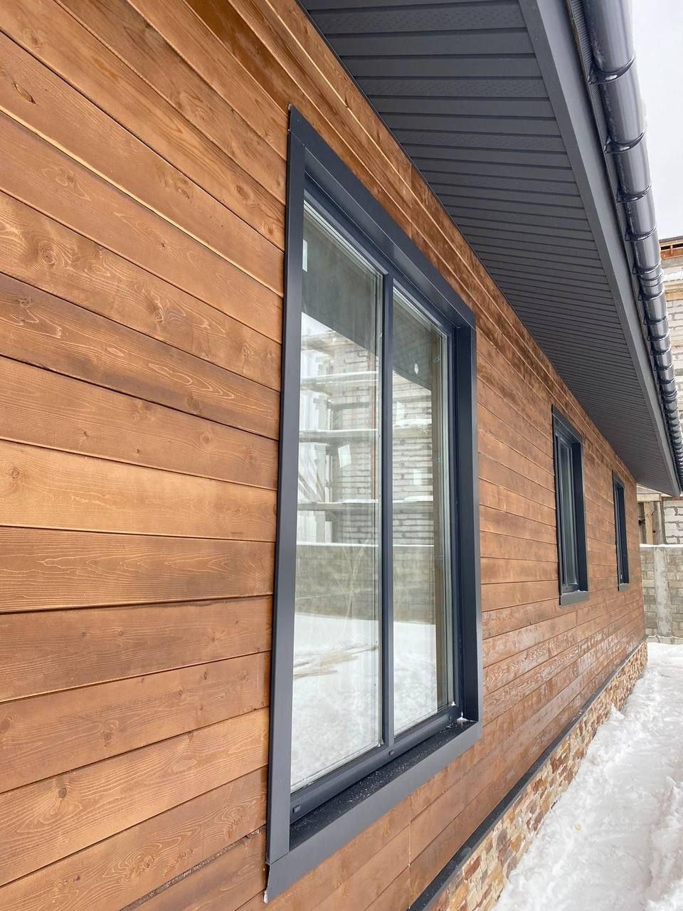 Отделка фасада деревянного дома.