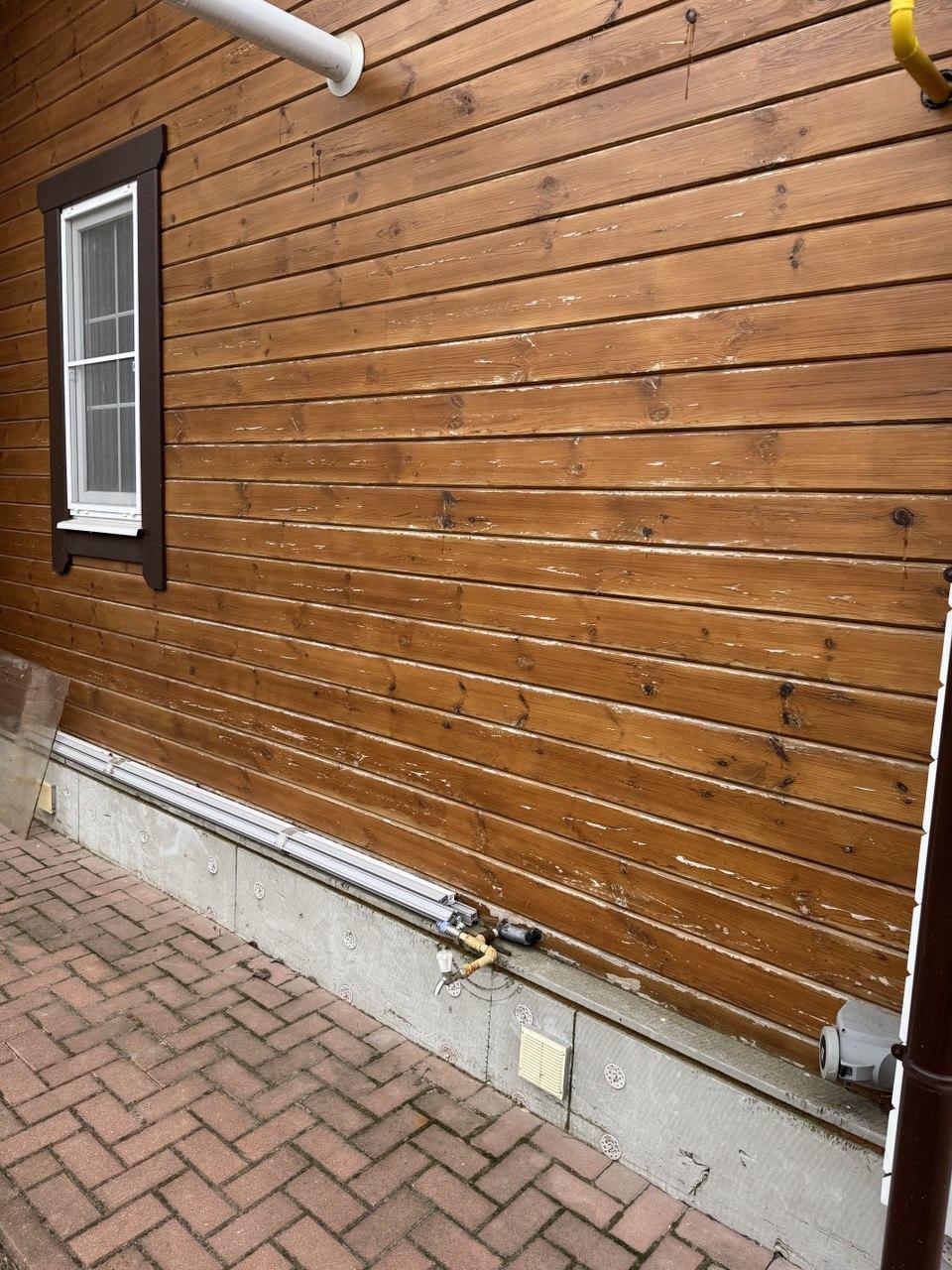 Перекрашивание деревянных домов из клеёного бруса.