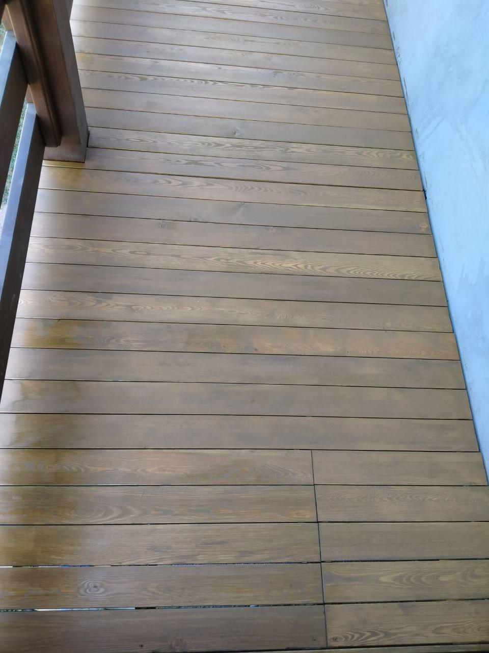 Профессиональная покраска ограждений и террасной доски деревянных домов. Профессиональная покраска ограждений и террасной доски деревянных домов.