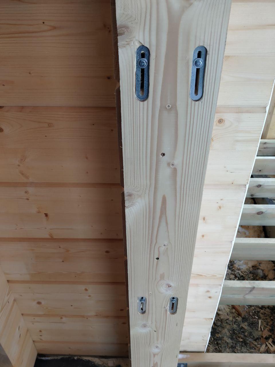 Монтаж обсадных коробок в доме из клеёного бруса.