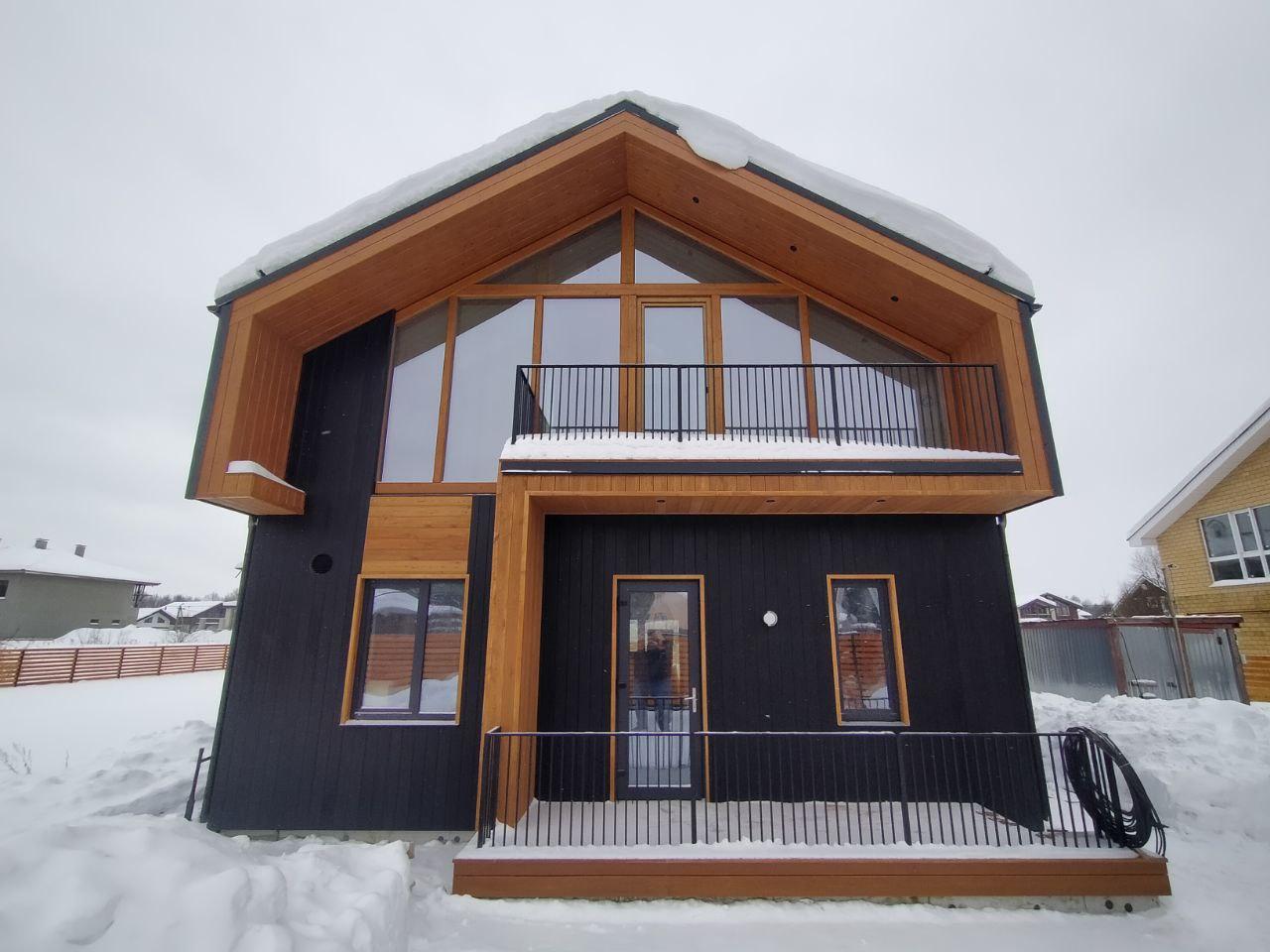 Профессиональная покраска деревянных домов.