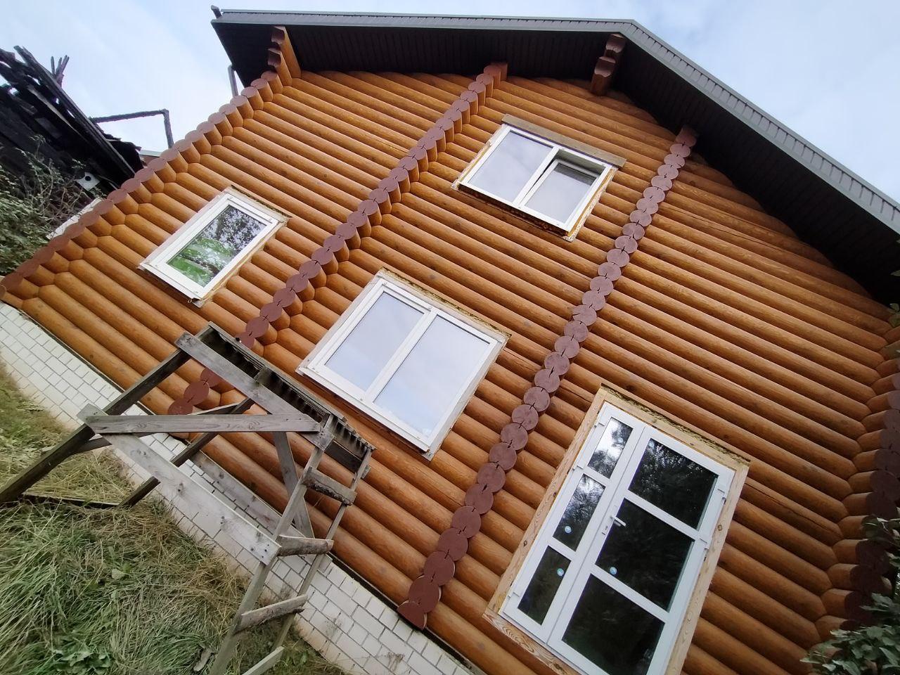 Профессиональная покраска деревянных домов. Профессиональная покраска деревянных домов.