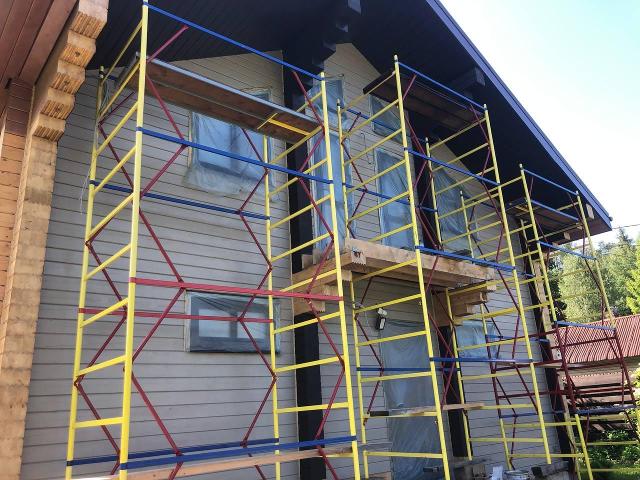 Перекрашивание деревянных домов из клеёного бруса.