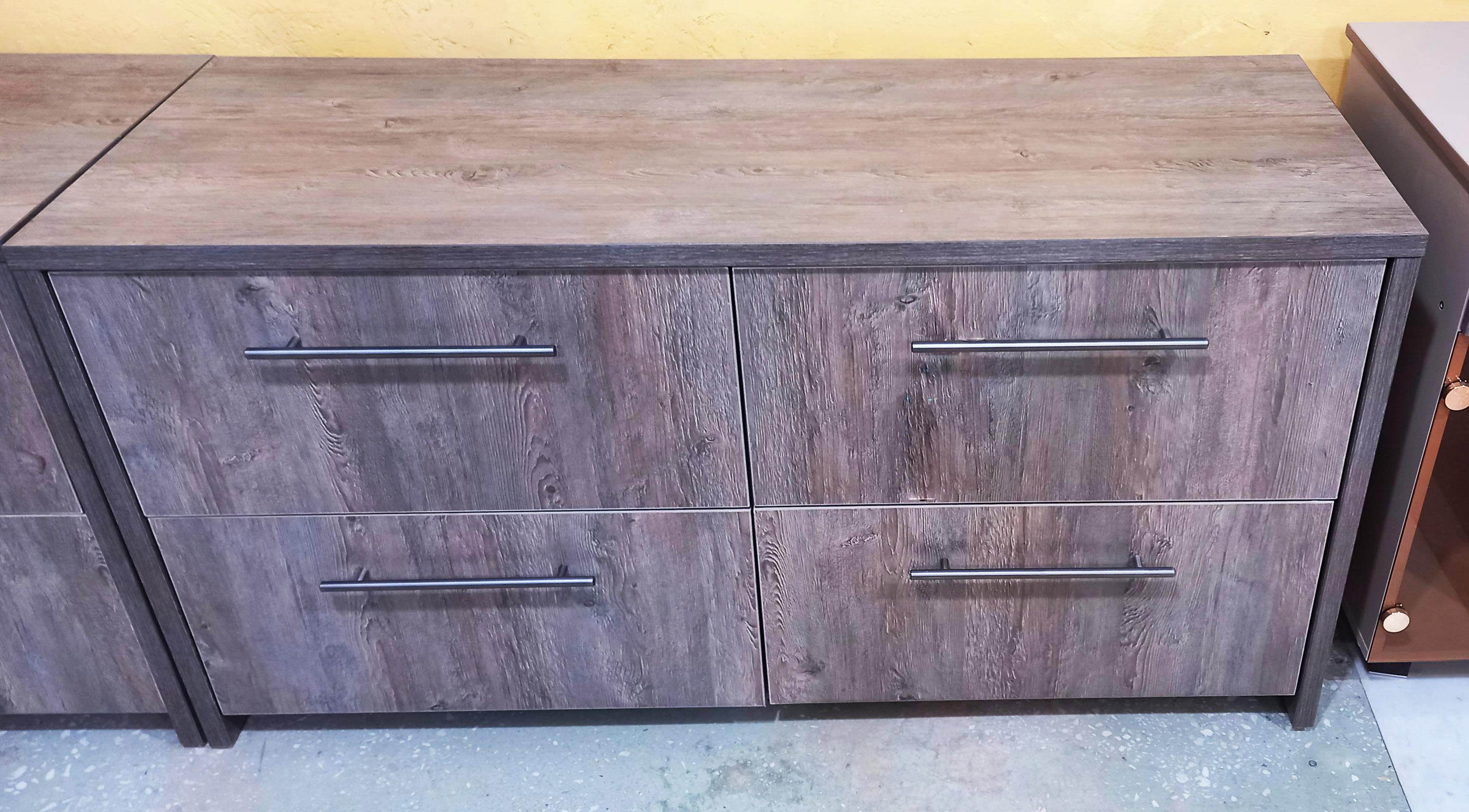 Комод на 4 ящика