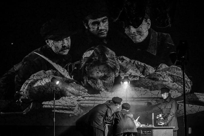 Спектакль «Козинцев. Гоголиада» на сцене Александринского театра.