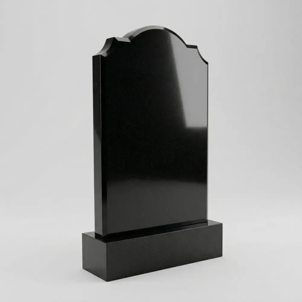 Гранитный резной памятник в форме арки