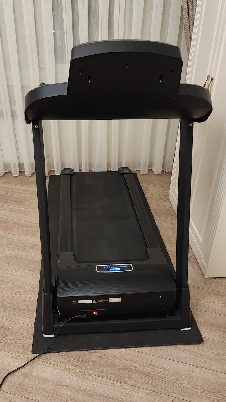 Аренда беговой дорожки Carbon Premium World Runner T1 в Краснодаре