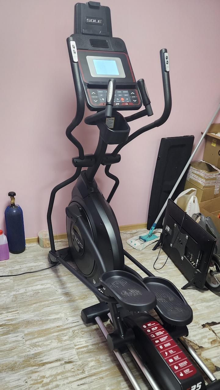 Аренда эллиптического тренажера Sole Fitness E25 в Краснодаре