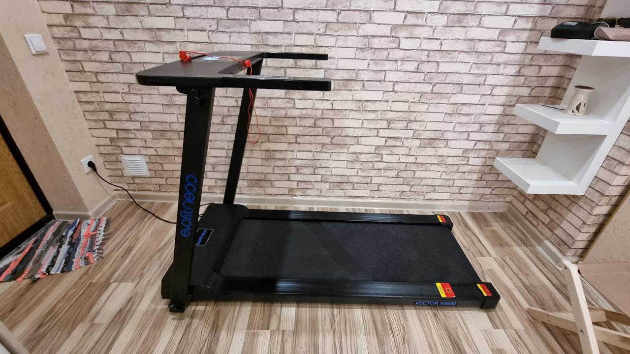 Аренда беговой дорожки EVO Fitness Vector M600 в Краснодаре