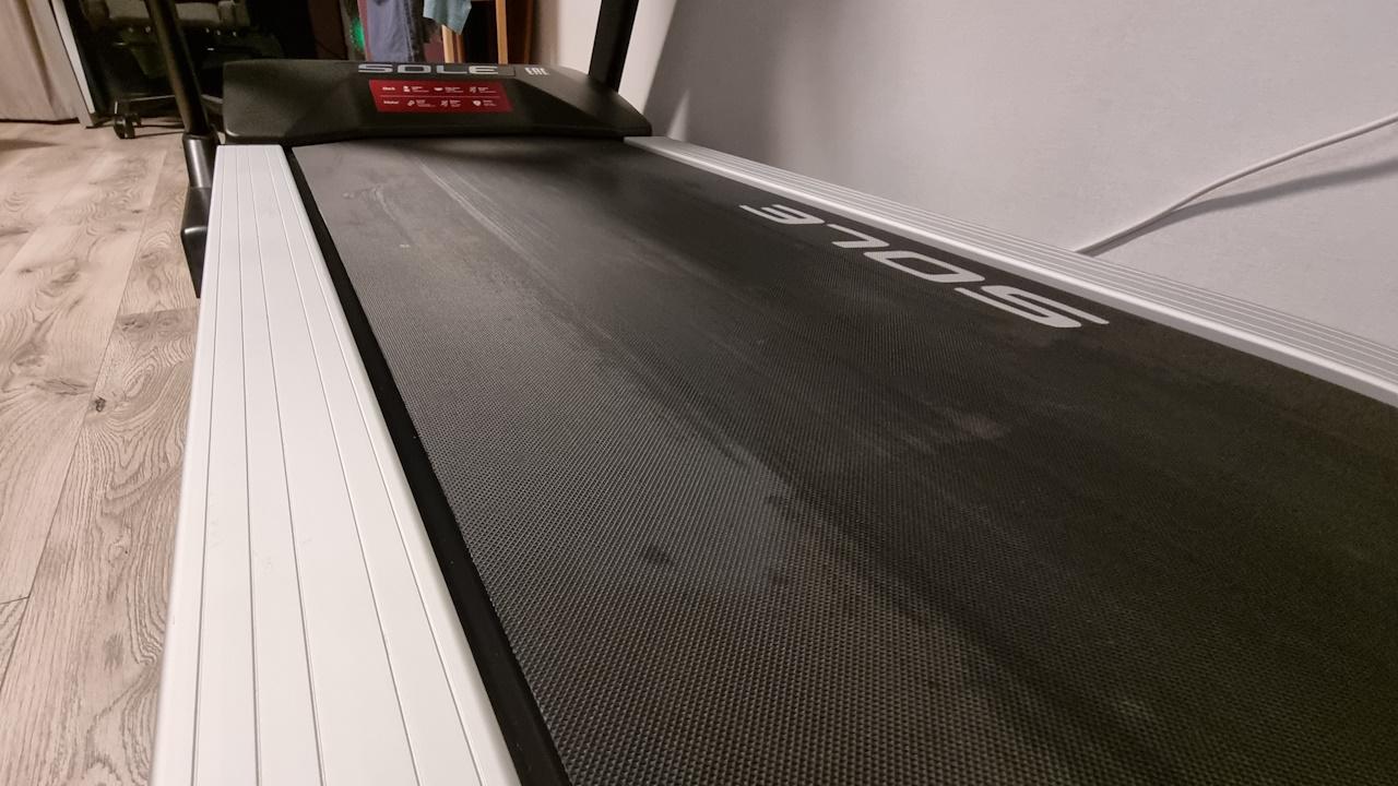 Аренда беговой дорожки Sole Fitness F85 в Краснодаре